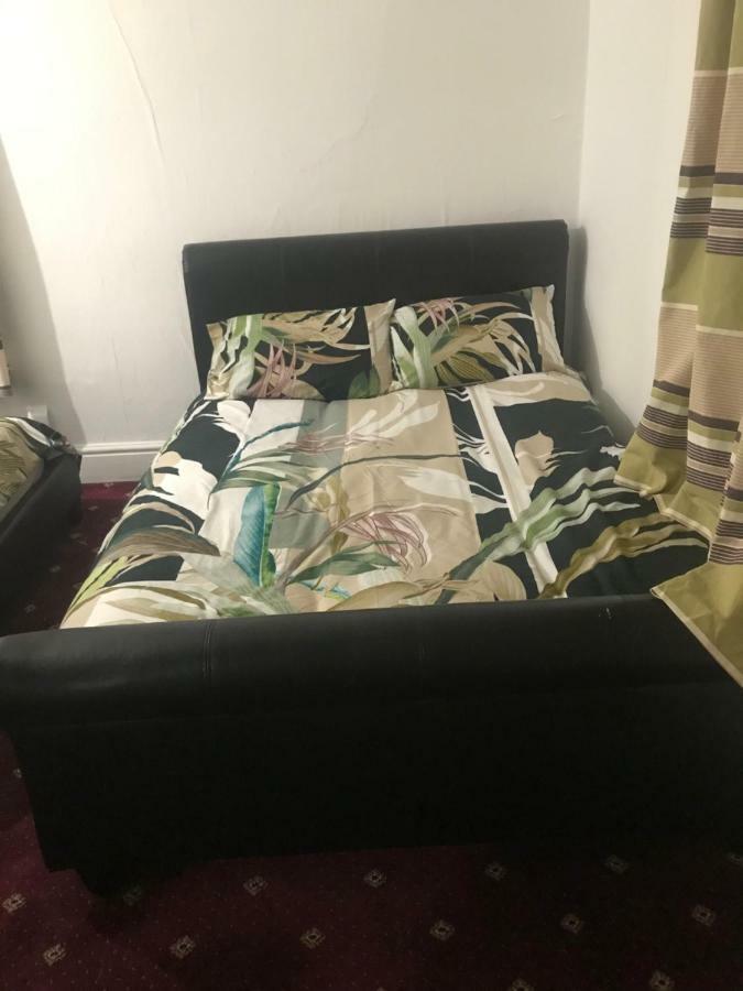 Entire B&B Burnley Eksteriør bilde