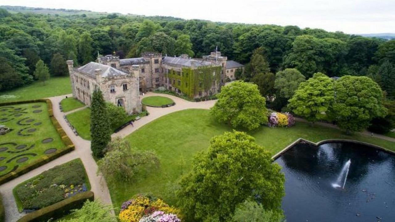 Entire B&B Burnley Eksteriør bilde